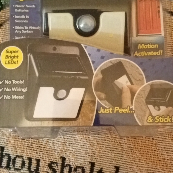 Ever Brite motion Activated Solar Power Led Light - Picture 3 of 3